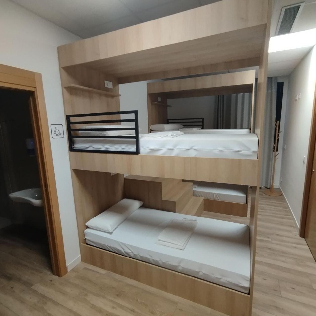 Dpaso Urban Hostel Pontevedra Eksteriør bilde